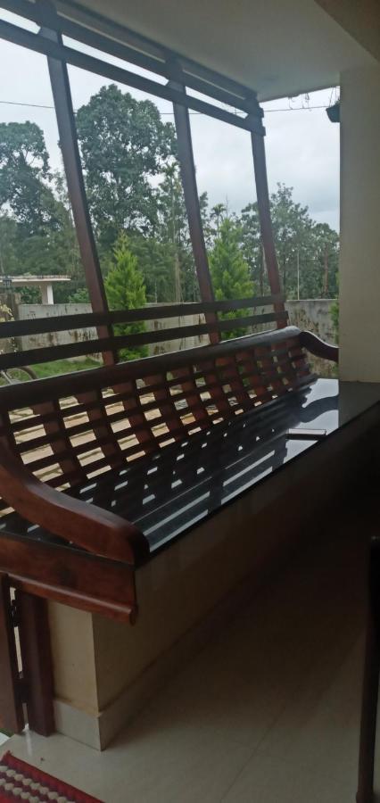 Wayanad Snow Vibes Villa ไวทีรี ภายนอก รูปภาพ