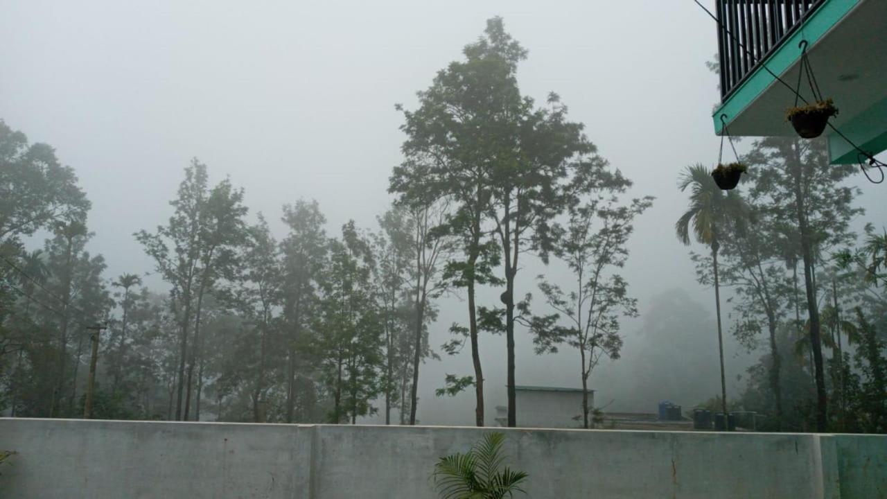 Wayanad Snow Vibes Villa ไวทีรี ภายนอก รูปภาพ