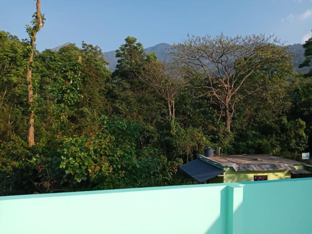 Wayanad Snow Vibes Villa ไวทีรี ภายนอก รูปภาพ