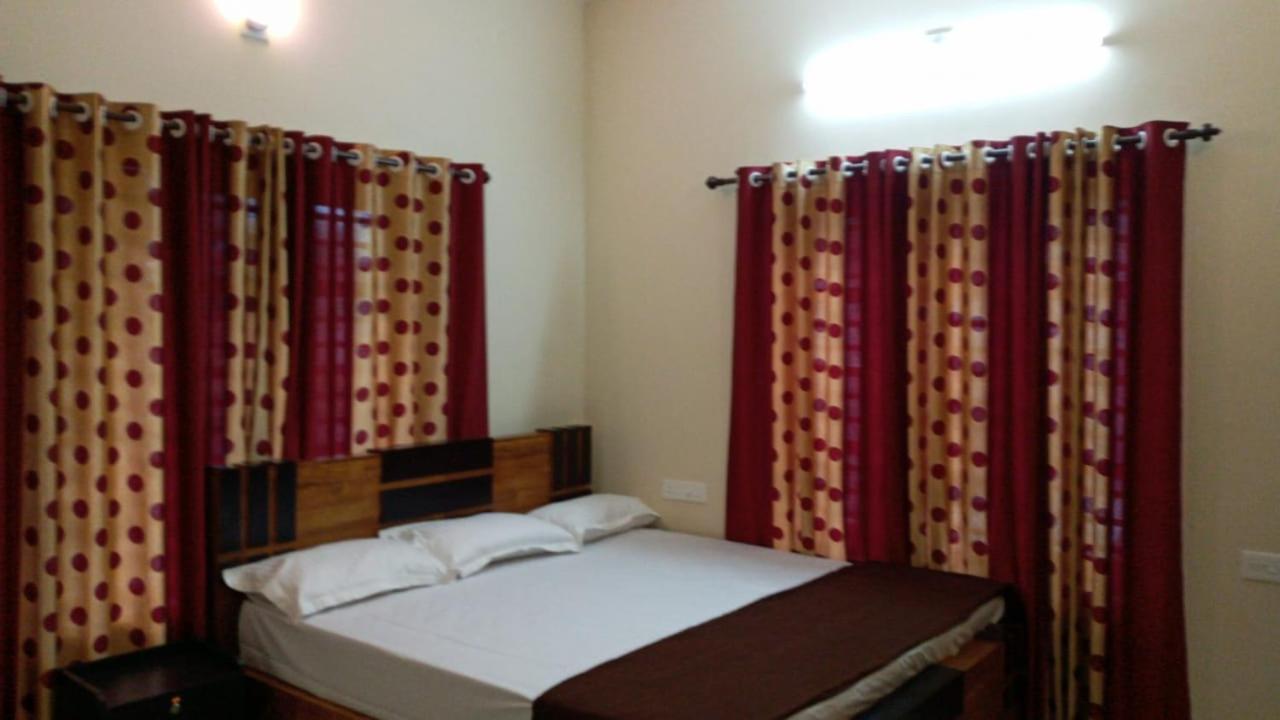 Wayanad Snow Vibes Villa ไวทีรี ภายนอก รูปภาพ
